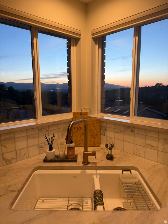 10721 S DIMPLE DELL DR Sandy, UT 84092