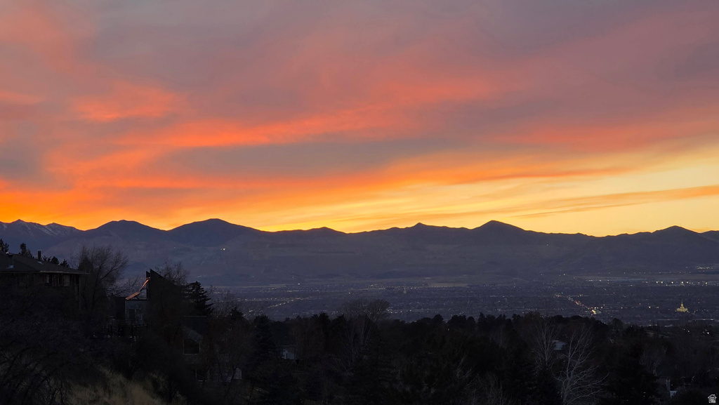 10721 S DIMPLE DELL DR Sandy, UT 84092