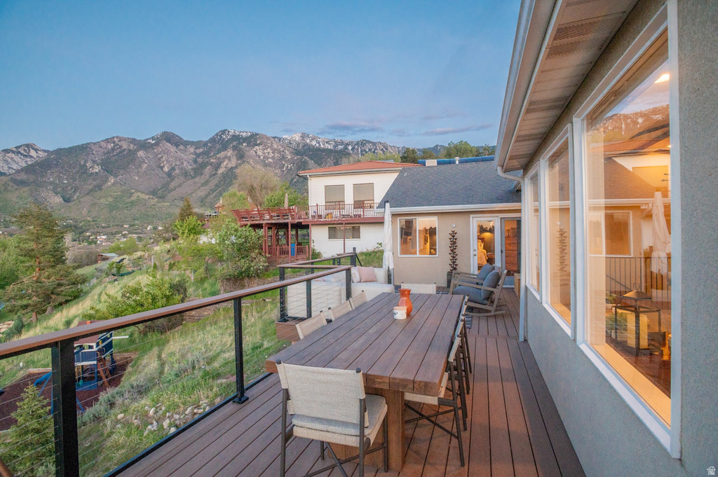 10721 S DIMPLE DELL DR Sandy, UT 84092