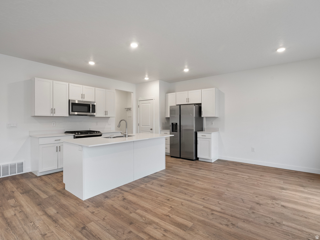 3935 W ROCK ISLAND AVE Lehi, UT 84043