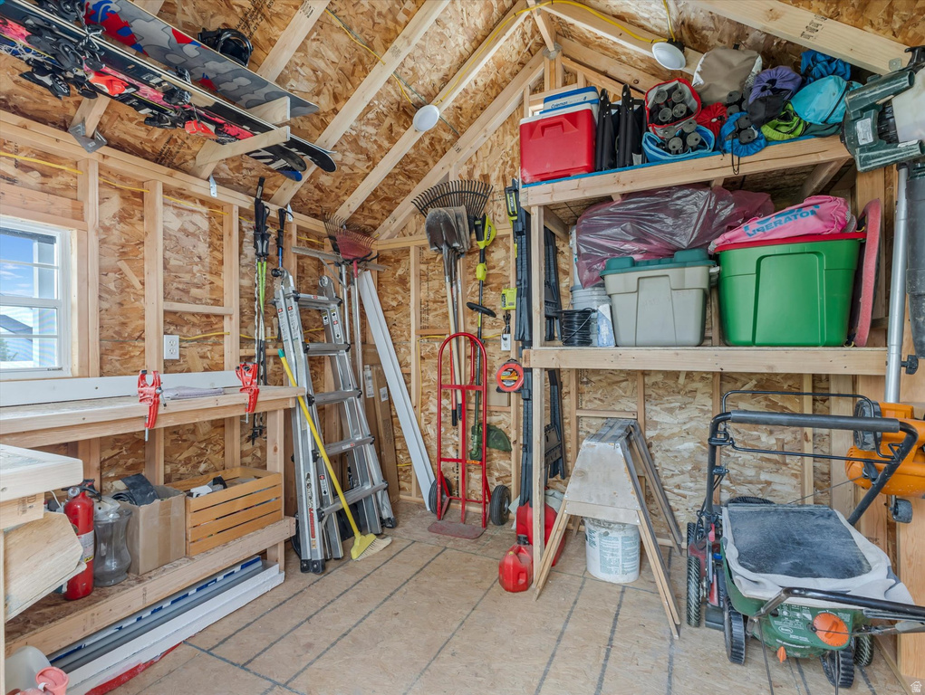 1223 E HOLLYHOCK WAY Layton, UT 84040