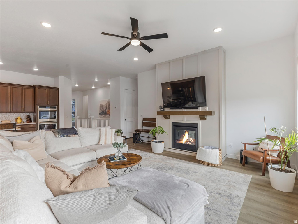 1223 E HOLLYHOCK WAY Layton, UT 84040