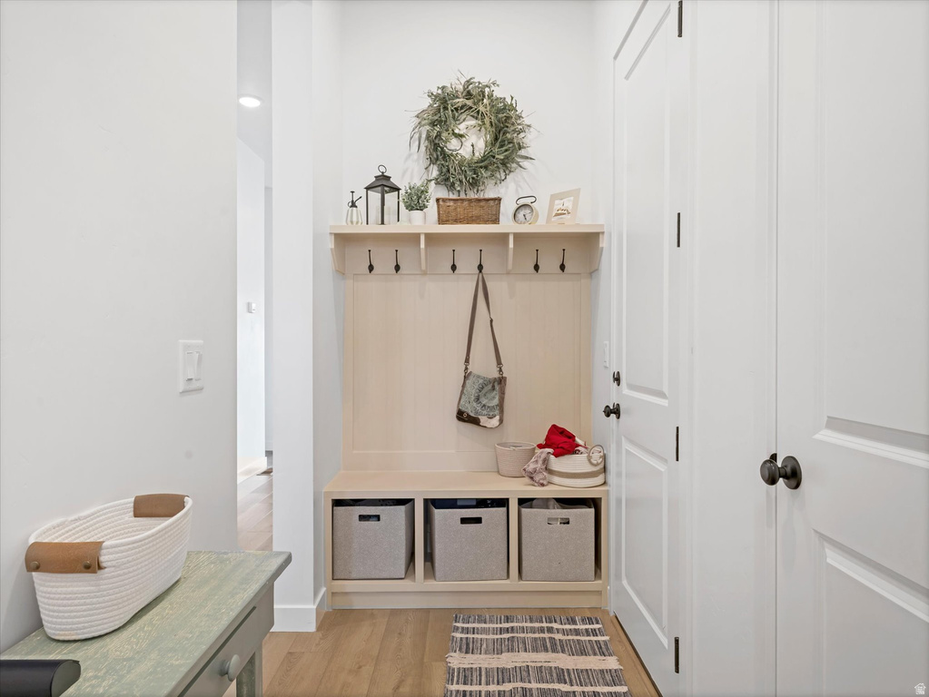 1223 E HOLLYHOCK WAY Layton, UT 84040