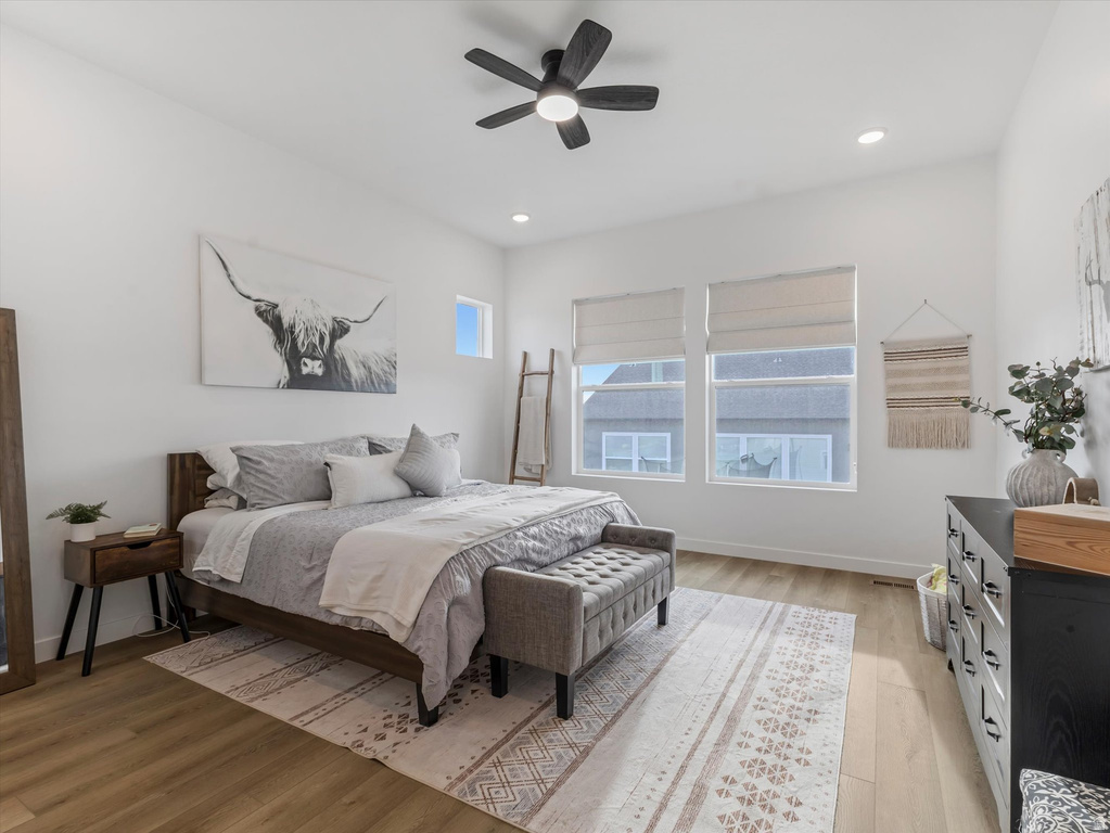 1223 E HOLLYHOCK WAY Layton, UT 84040