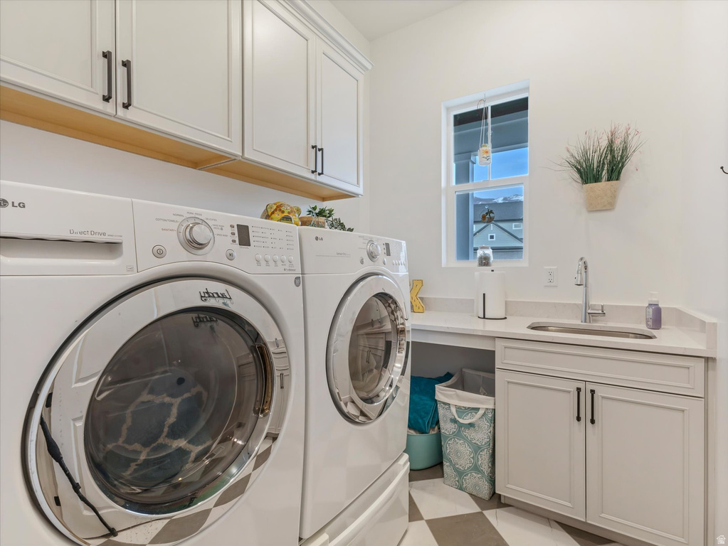 1223 E HOLLYHOCK WAY Layton, UT 84040