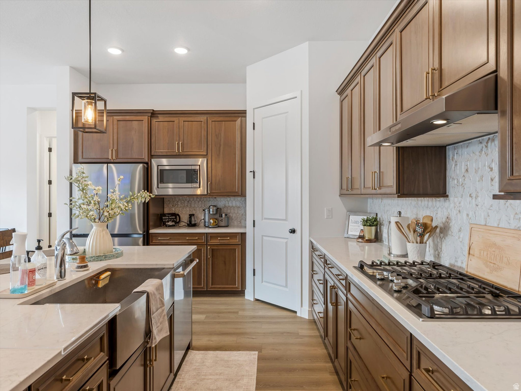 1223 E HOLLYHOCK WAY Layton, UT 84040