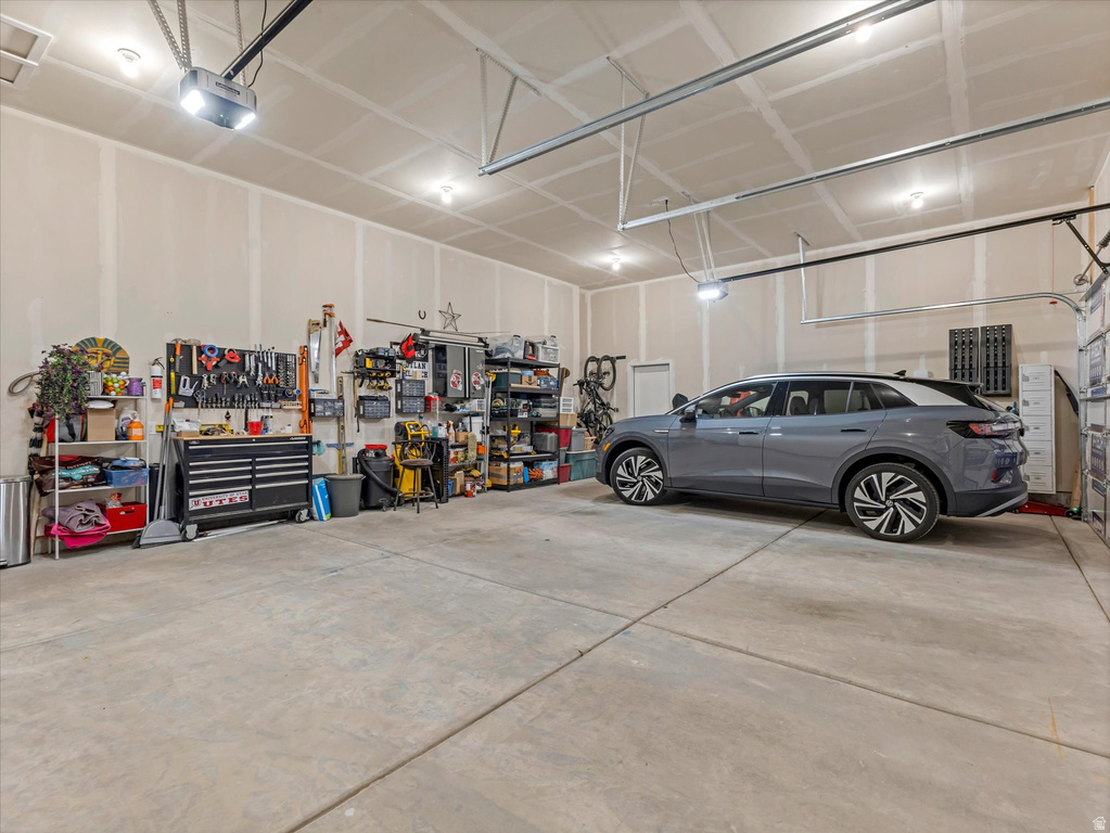 1223 E HOLLYHOCK WAY Layton, UT 84040