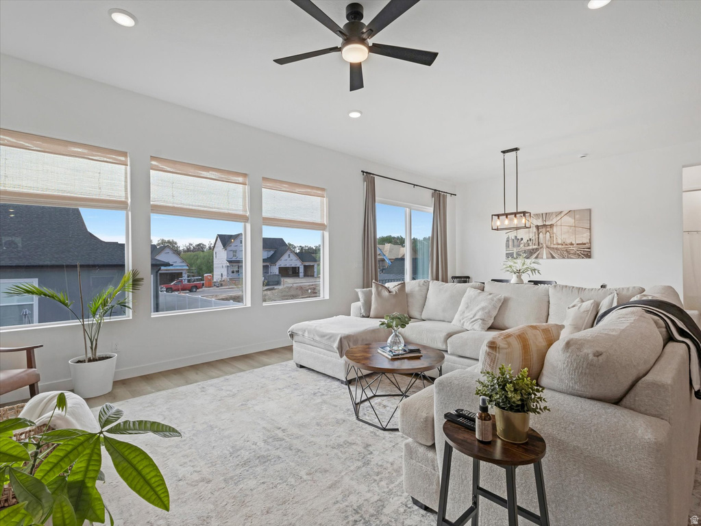 1223 E HOLLYHOCK WAY Layton, UT 84040