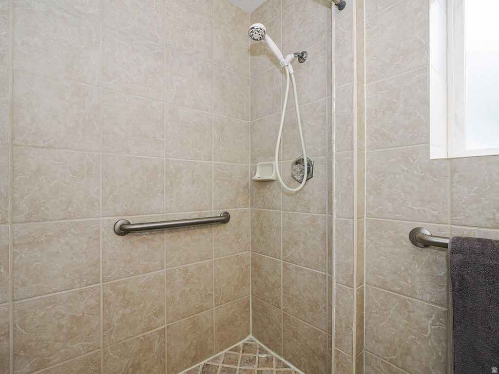 361 E 10450 S Sandy, UT 84070