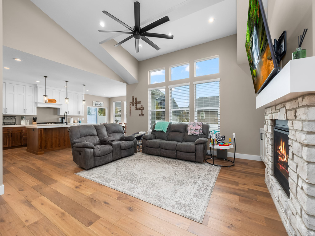 7236 W HALLS CROSSING DR Herriman, UT 84096