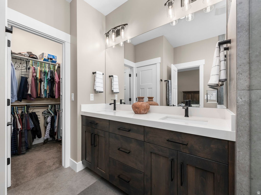 7236 W HALLS CROSSING DR Herriman, UT 84096