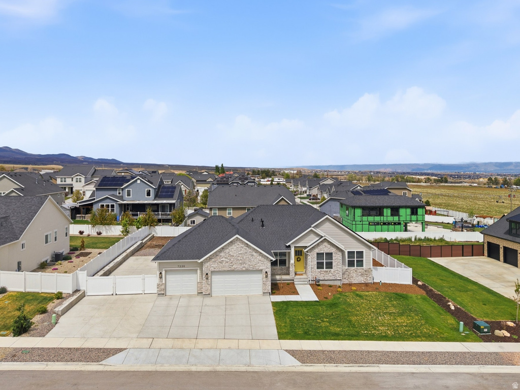 7236 W HALLS CROSSING DR Herriman, UT 84096