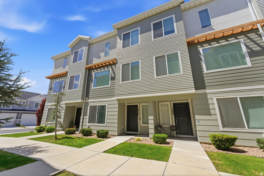 1513 S 630 W Orem, UT 84058