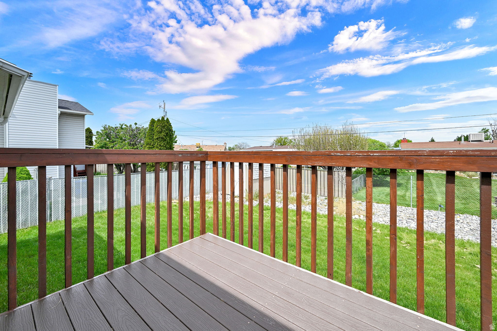 1890 W 2400 S Syracuse, UT 84075