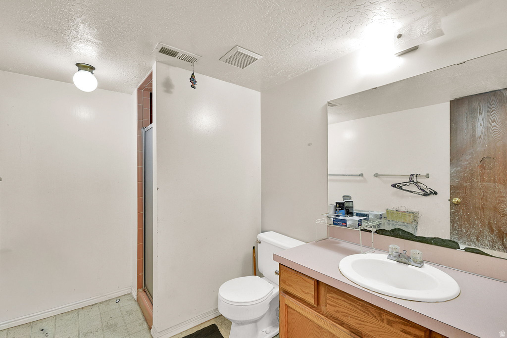 1890 W 2400 S Syracuse, UT 84075