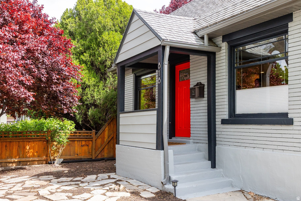 818 E GARFIELD AVE Salt Lake City, UT 84105