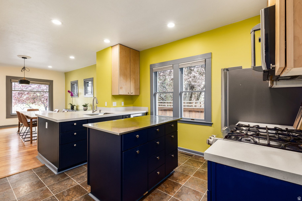 818 E GARFIELD AVE Salt Lake City, UT 84105