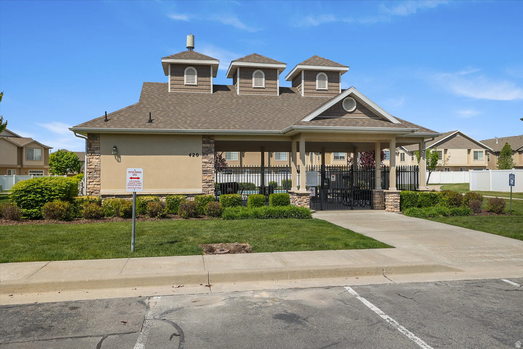 419 N KENT DR North Salt Lake, UT 84054