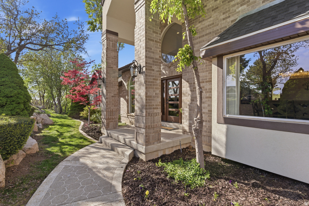 3311 COVE CIR Layton, UT 84040