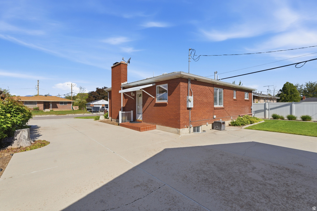 8137 S ROOSEVELT ST Midvale, UT 84047