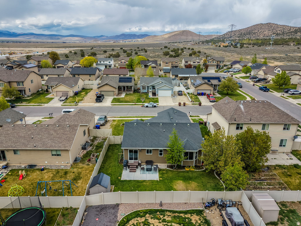 2442 E HITCHING POST DR Eagle Mountain, UT 84005