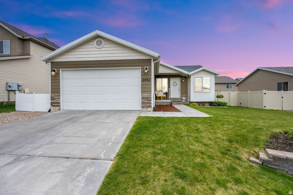 2442 E HITCHING POST DR Eagle Mountain, UT 84005