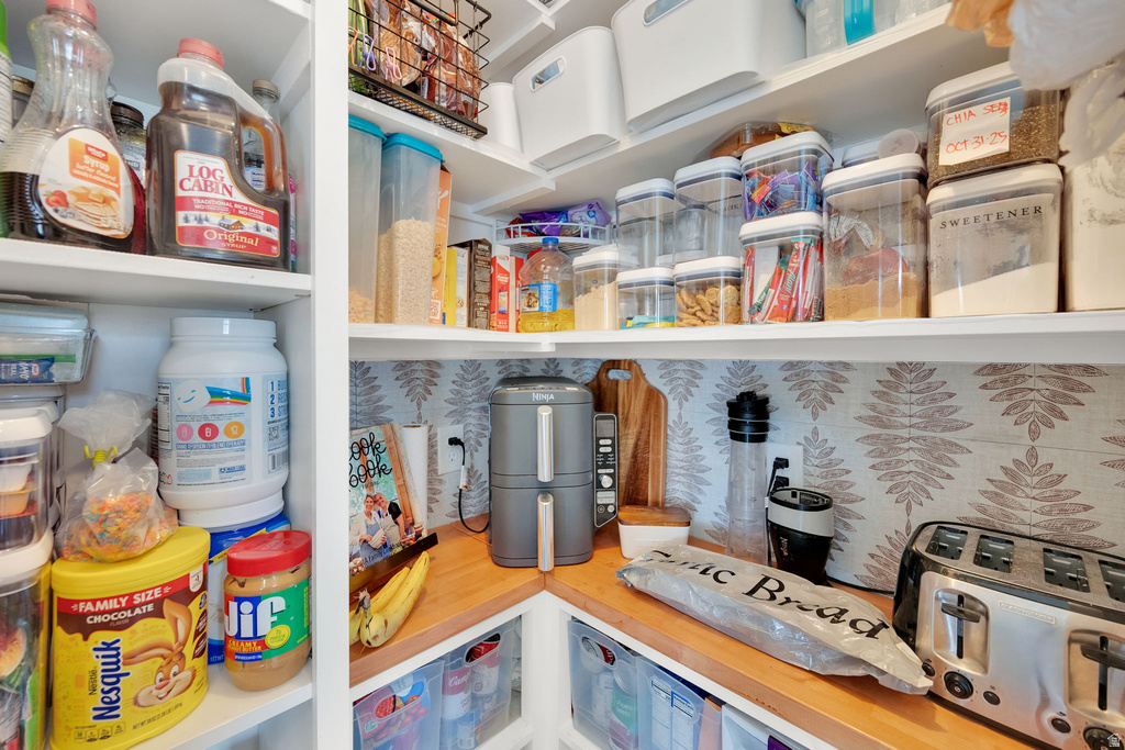 2442 E HITCHING POST DR Eagle Mountain, UT 84005