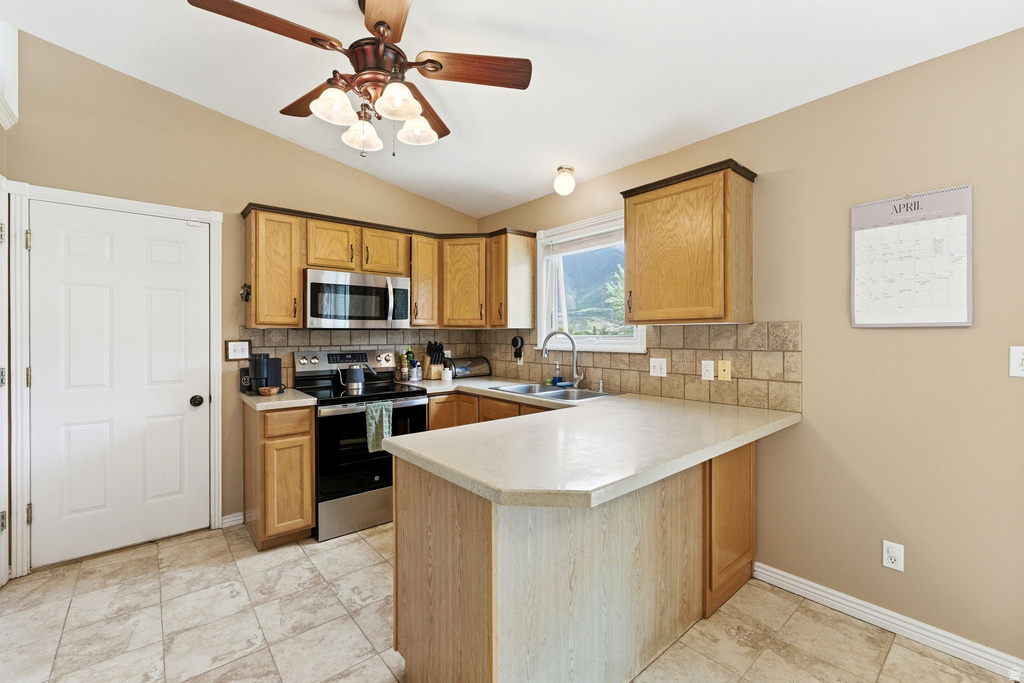 1649 S SPANISH RIDGE DR Spanish Fork, UT 84660