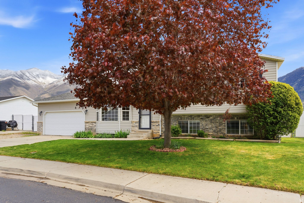 1649 S SPANISH RIDGE DR Spanish Fork, UT 84660