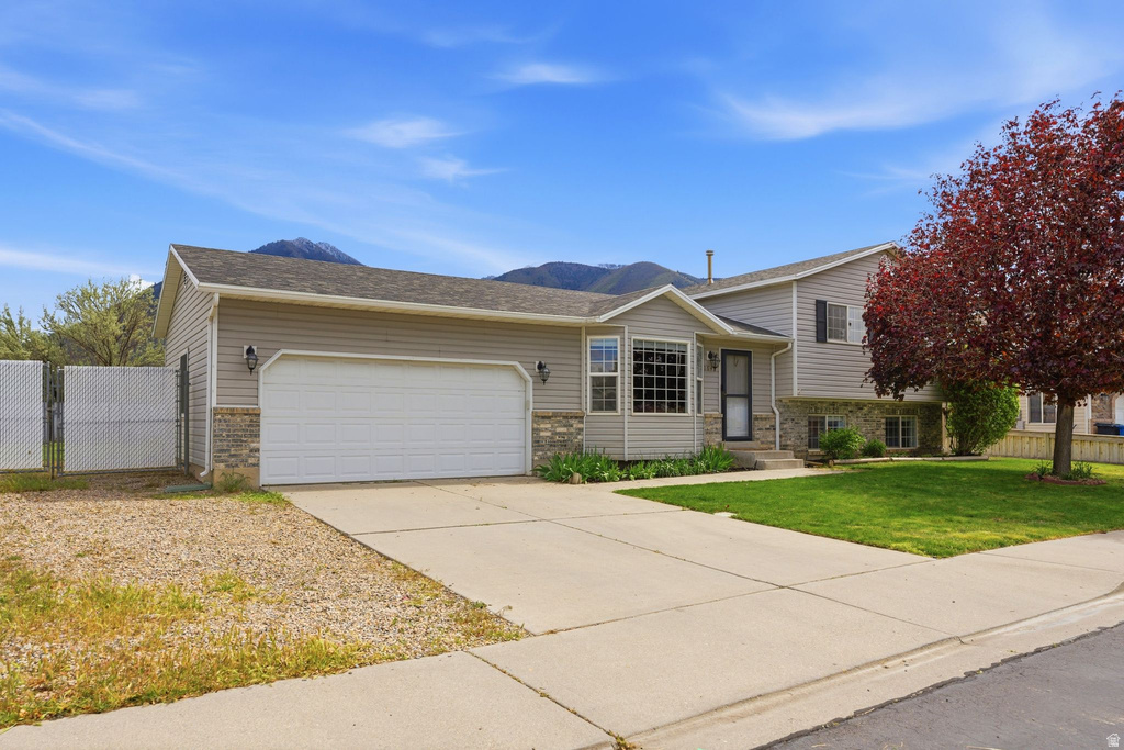 1649 S SPANISH RIDGE DR Spanish Fork, UT 84660