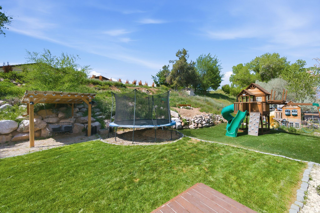 5121 S 1225 W Riverdale, UT 84405
