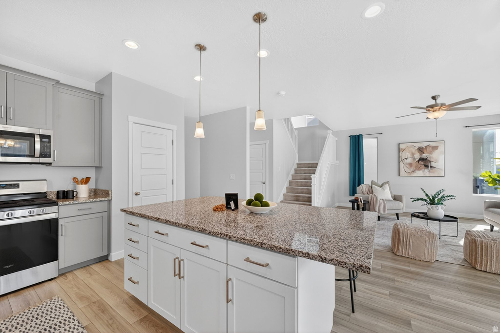 4240 E CENTER ST Eagle Mountain, UT 84005