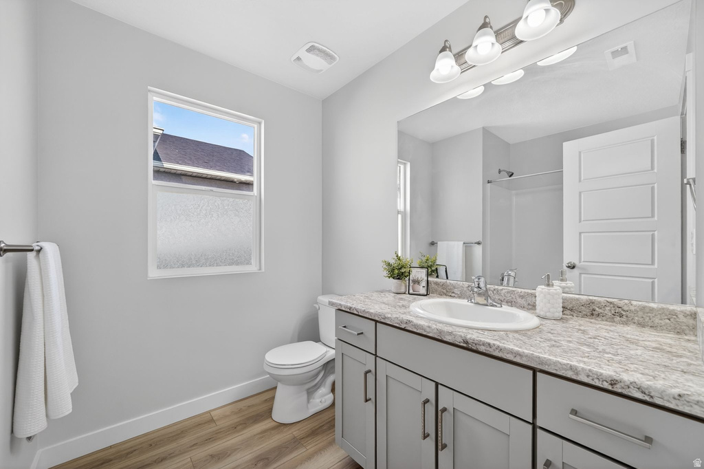 4240 E CENTER ST Eagle Mountain, UT 84005