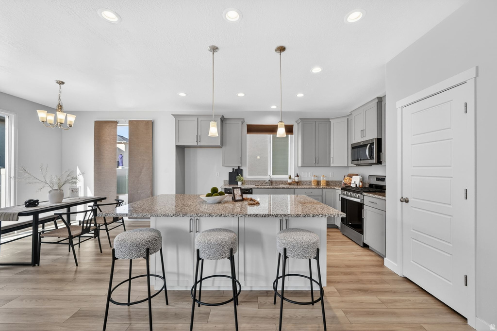 4240 E CENTER ST Eagle Mountain, UT 84005