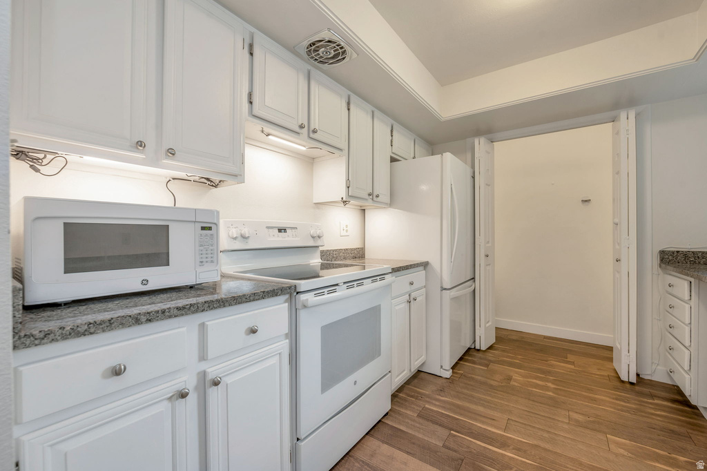 5572 S MARSHWOOD #UNIT E Murray, UT 84107