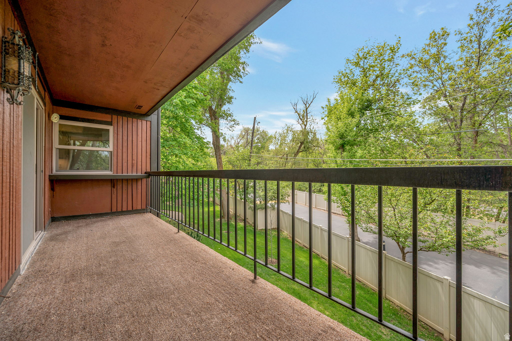 5572 S MARSHWOOD #UNIT E Murray, UT 84107