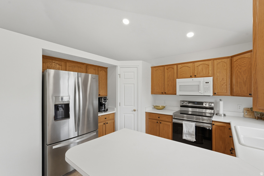581 E COMPASS CIR North Salt Lake, UT 84054