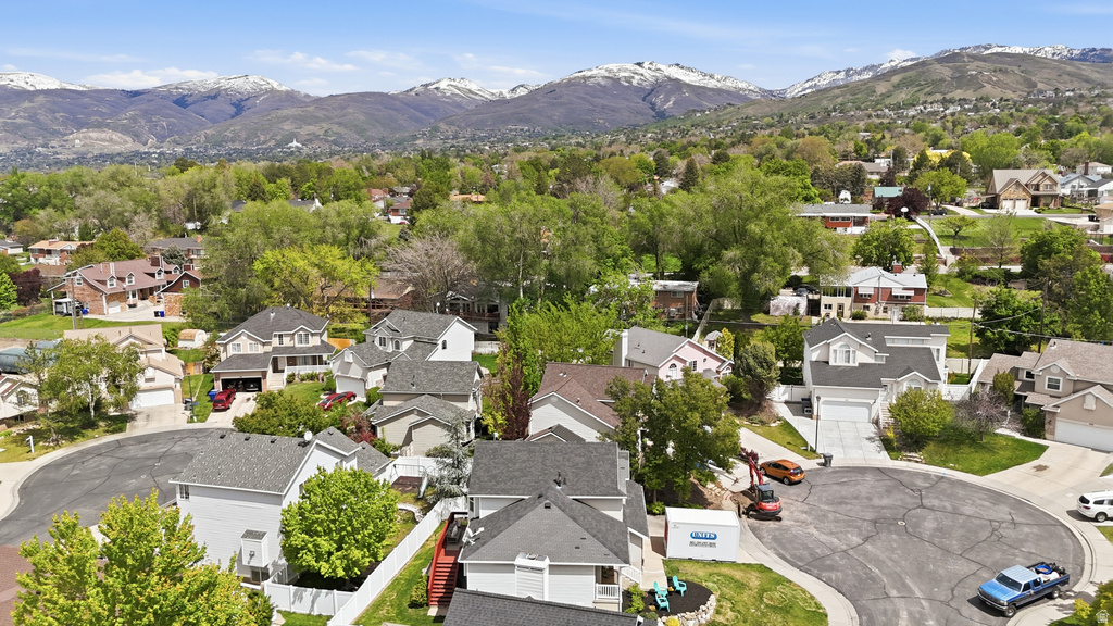 581 E COMPASS CIR North Salt Lake, UT 84054