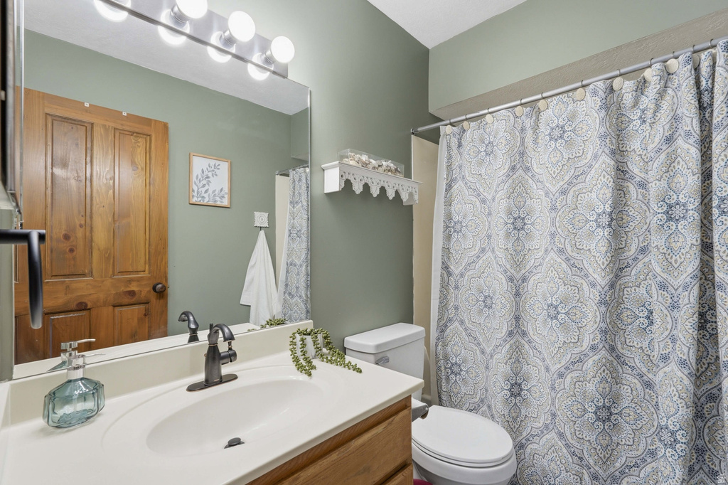 581 E COMPASS CIR North Salt Lake, UT 84054