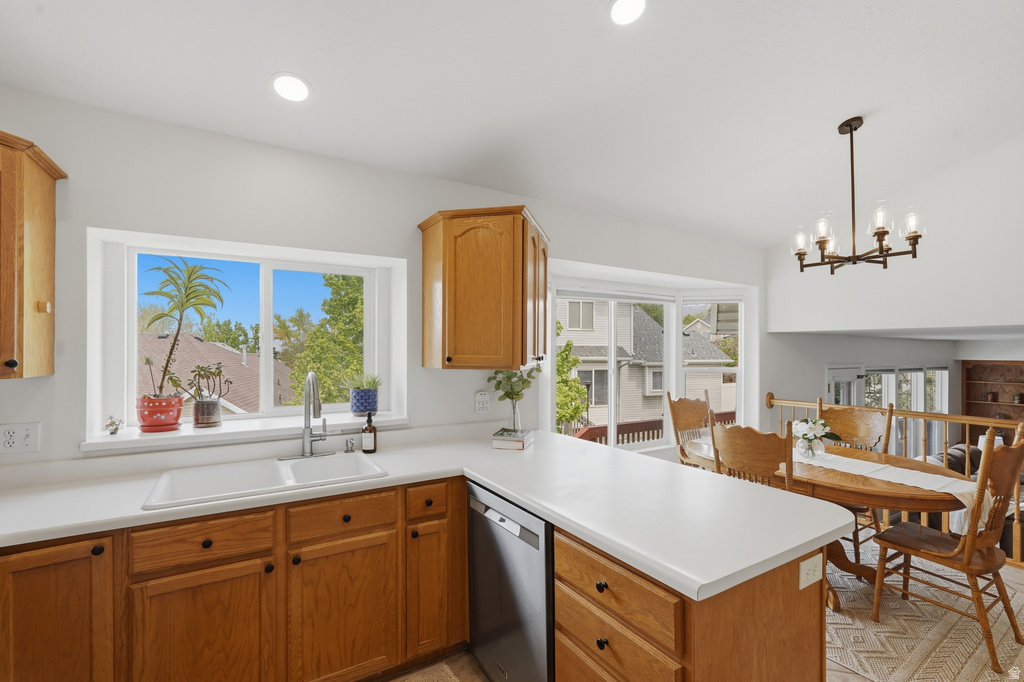 581 E COMPASS CIR North Salt Lake, UT 84054