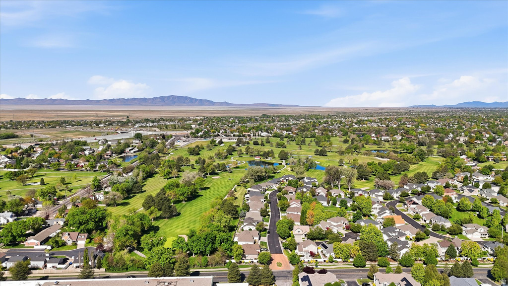 1083 W TEE TIME DR. Farmington, UT 84025