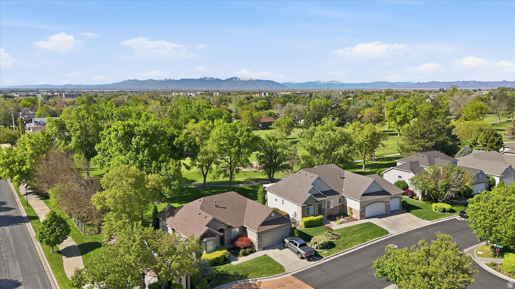 1083 W TEE TIME DR. Farmington, UT 84025