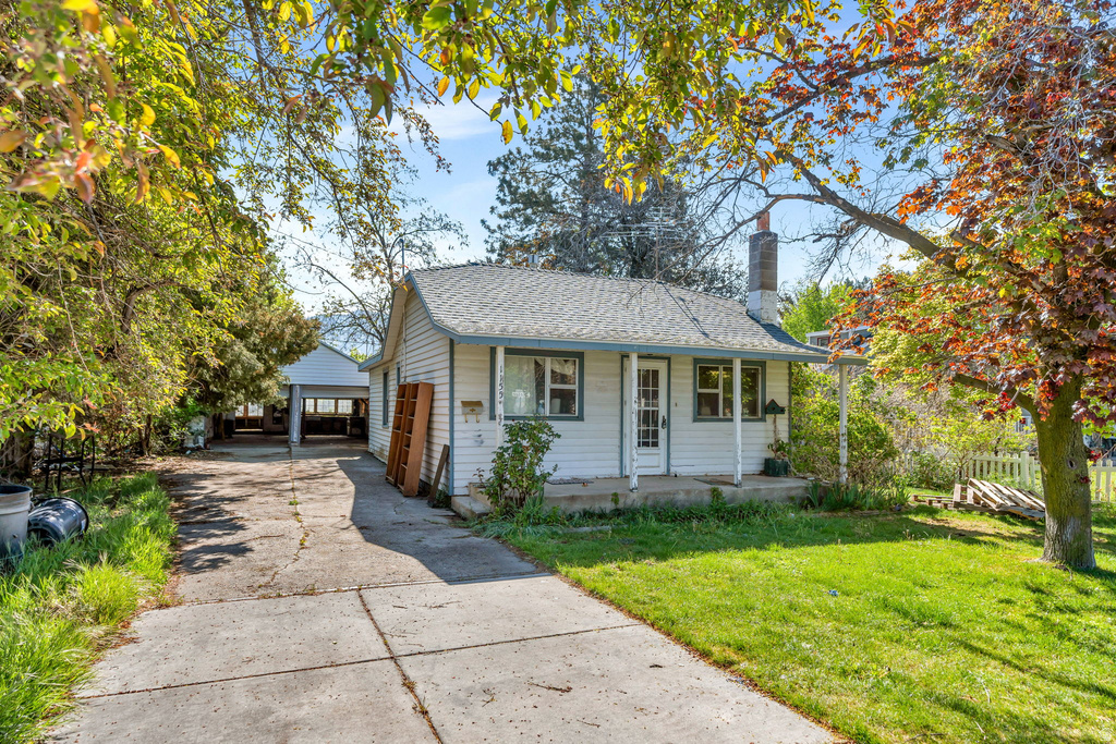 1155 S 400 E Springville, UT 84663