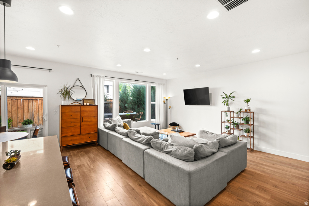 3889 S LEMMON LN Salt Lake City, UT 84124