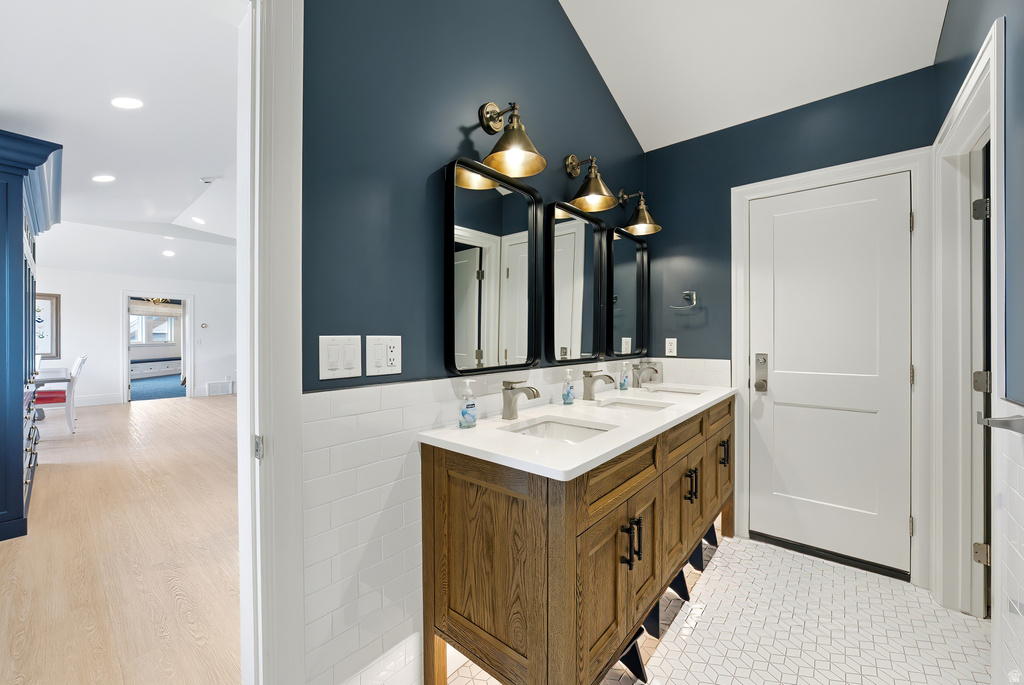 1034 S 9150 E Huntsville, UT 84317