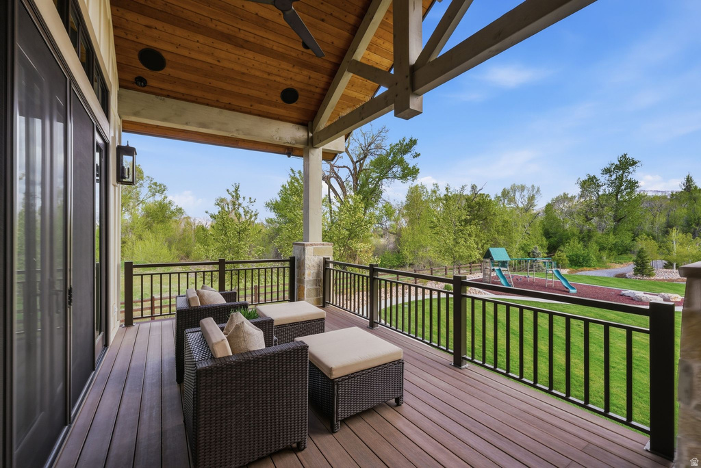 1034 S 9150 E Huntsville, UT 84317