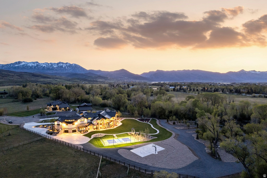 1034 S 9150 E Huntsville, UT 84317
