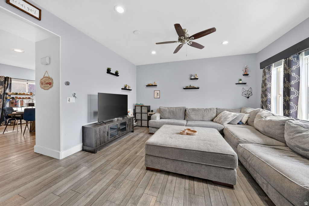 5176 W DOVE CREEK LN West Jordan, UT 84081