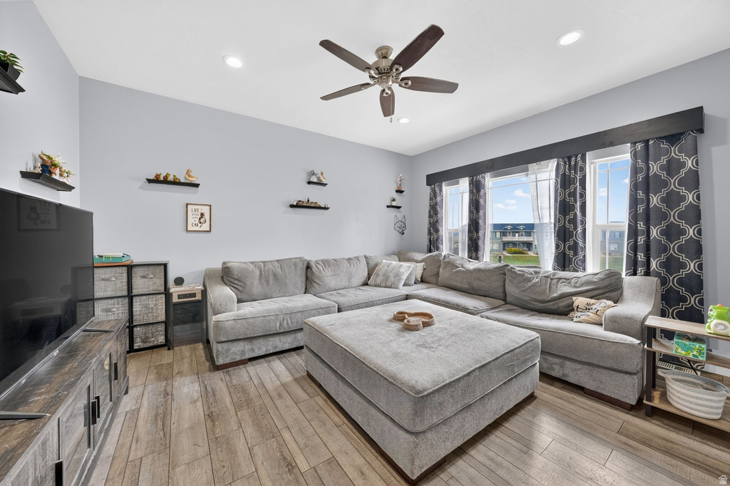 5176 W DOVE CREEK LN West Jordan, UT 84081
