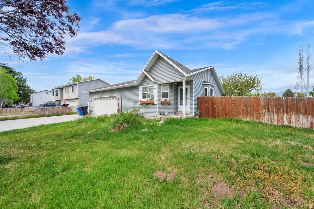 6126 S MIDDLEWOOD CIR Salt Lake City, UT 84118